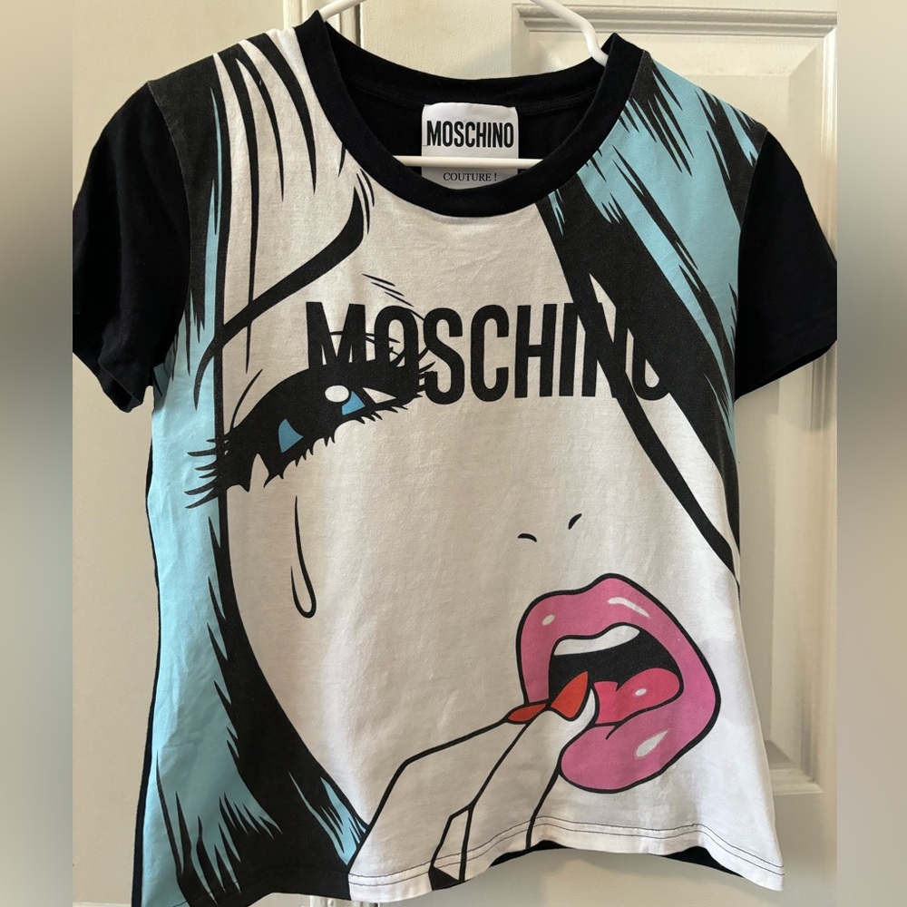 Moschino tshirt